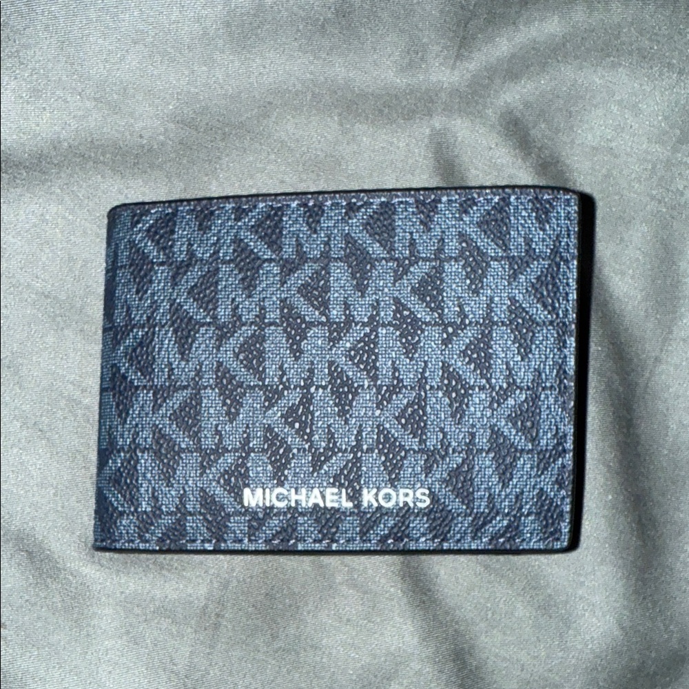 Michael Kors Blue Wallet insert
